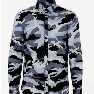 Men shirt ( slim). Amazing condition!